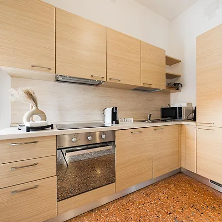 Immobo Arcadian - Piazza Maggiore View * Boloňa