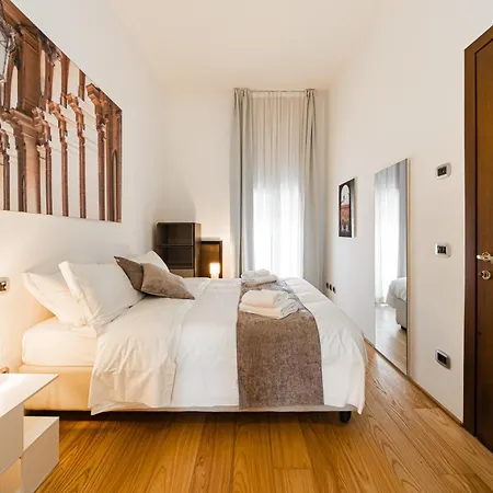 Apartment Immobo Arcadian - Piazza Maggiore View