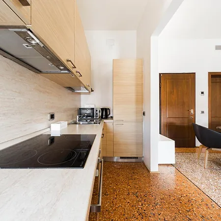 Immobo Arcadian - Piazza Maggiore View Bologne