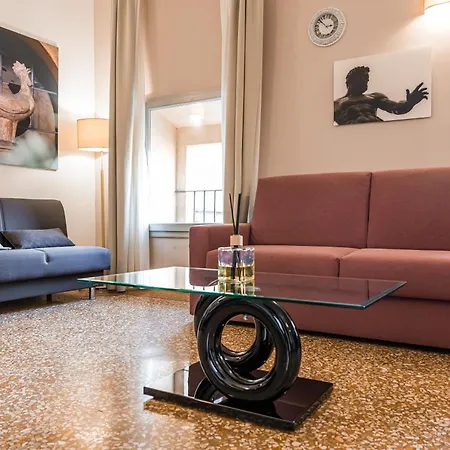 Immobo Arcadian - Piazza Maggiore View Apartmán *