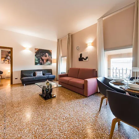 Apartment Immobo Arcadian - Piazza Maggiore View Bologna