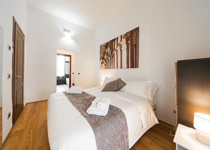 Immobo Arcadian - Piazza Maggiore View * 볼로냐