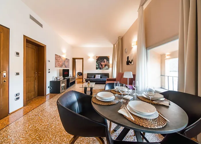 아파트 Immobo Arcadian - Piazza Maggiore View 볼로냐